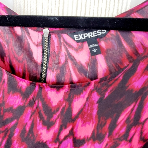 ❤SOLD❤️Express Red Black & Pink Sheath Cold Shoulder Dress 💖Exposed Back Zipper - Picture 4 of 5